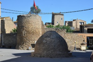 Torre y plaza de Palau-Sator