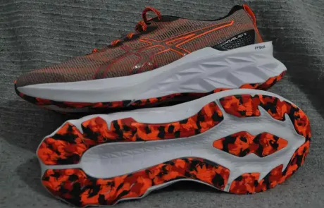 Asics Novablast 2 LE