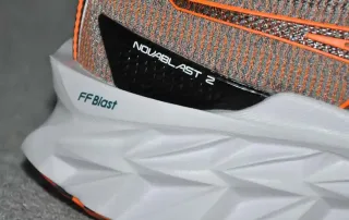 Asics Novablast 2 LE