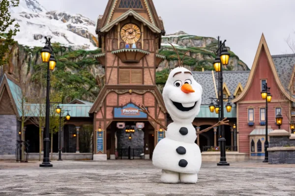 Encuentro con Olaf : World Of Frozen - Disneyland París
