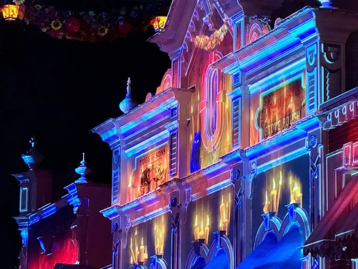 Halloween en Disneyland Paris 2026 - Proyecciones fachadas